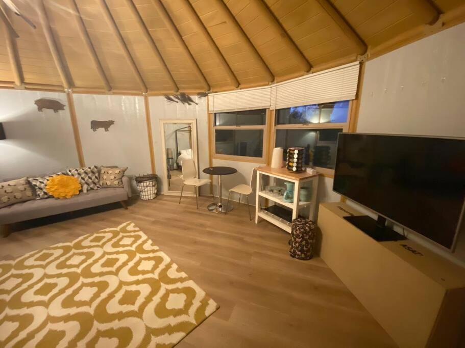 Valley Center Glamping-Sky Dome Yurt-Tiny House-2 By Lavenders Field 빌라 외부 사진