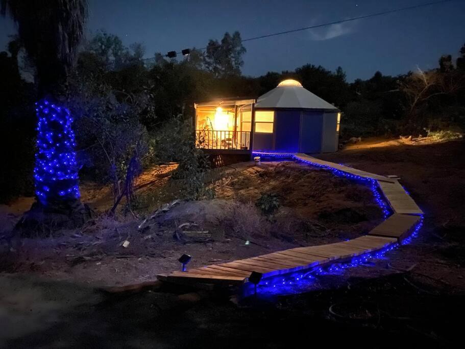 Valley Center Glamping-Sky Dome Yurt-Tiny House-2 By Lavenders Field 빌라 외부 사진